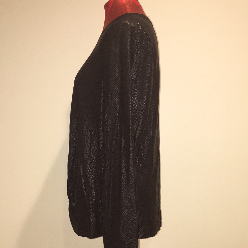 INC International Concepts Black Alligator Print Top. - Picture 4 of 6